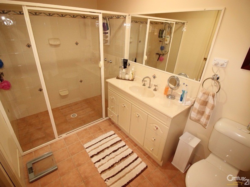 14 Caribou Road, Cameron Park NSW 2285