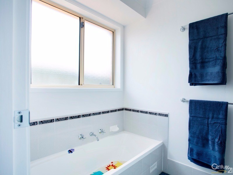 12 Melody Lane, Mount Hutton NSW 2290