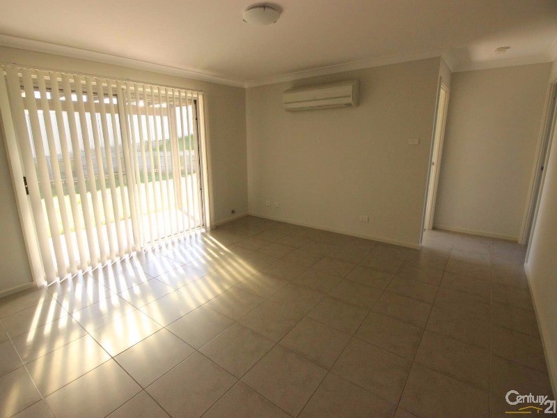 12 Talia Avenue, Cameron Park NSW 2285