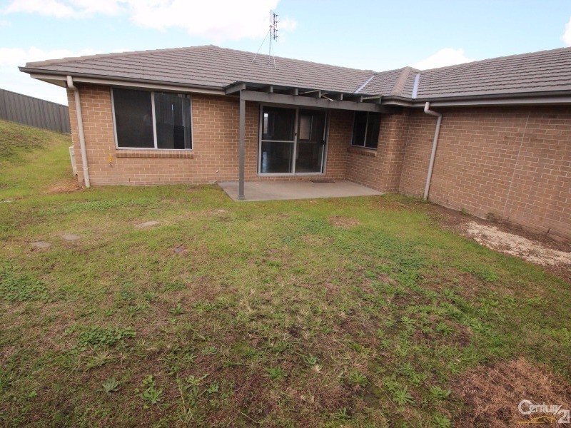 12 Talia Avenue, Cameron Park NSW 2285