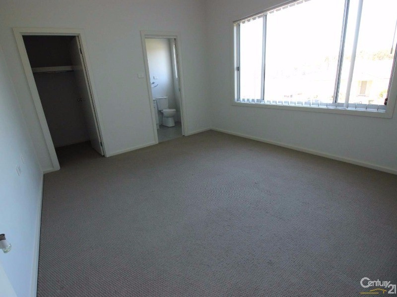 12 Talia Avenue, Cameron Park NSW 2285