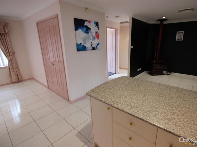 10 Kirkwood Close, Cameron Park NSW 2285