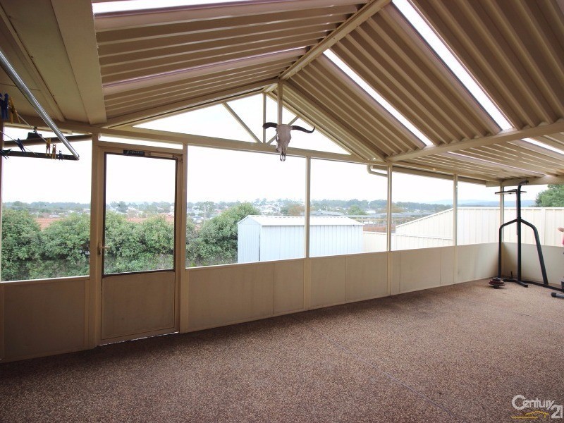 10 Kirkwood Close, Cameron Park NSW 2285