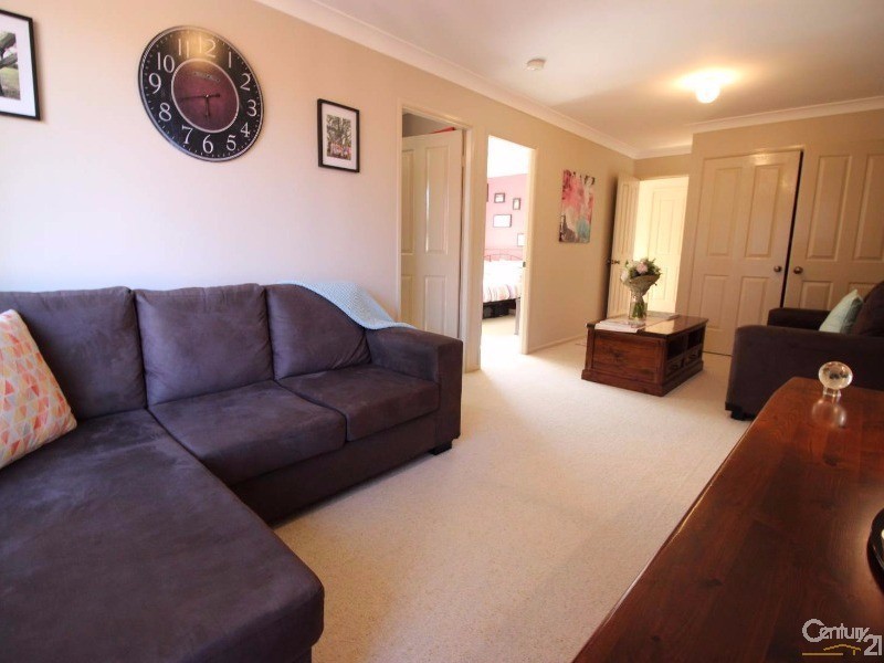 8 Melody Lane, Mount Hutton NSW 2290