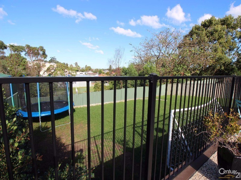 8 Melody Lane, Mount Hutton NSW 2290