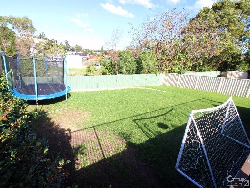 8 Melody Lane, Mount Hutton NSW 2290