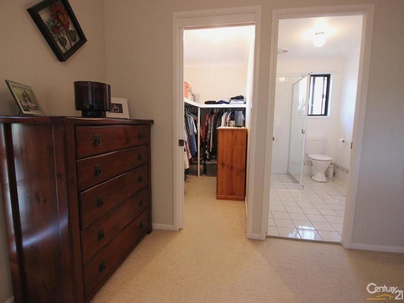 8 Melody Lane, Mount Hutton NSW 2290