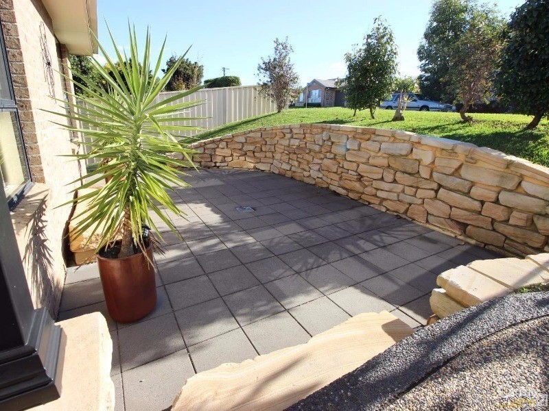 8 Melody Lane, Mount Hutton NSW 2290