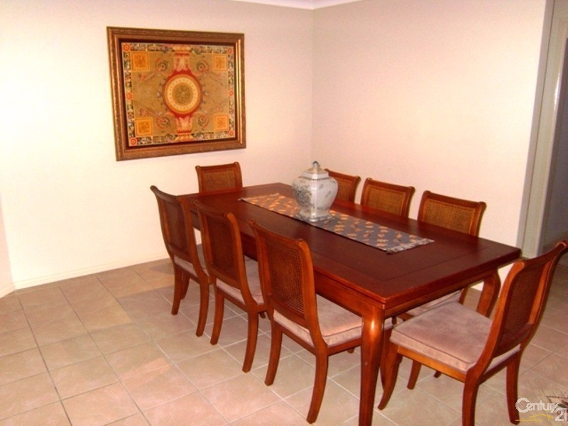 10 Hebe Place, Cameron Park NSW 2285