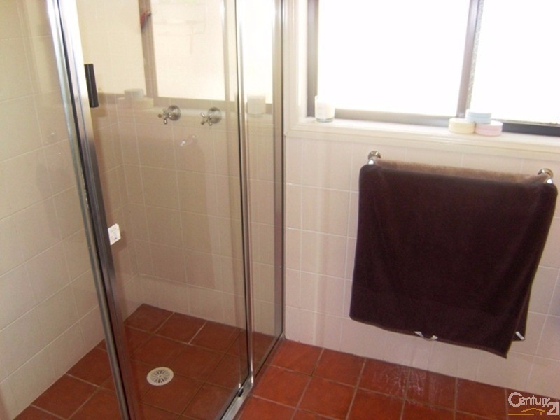 10 Hebe Place, Cameron Park NSW 2285
