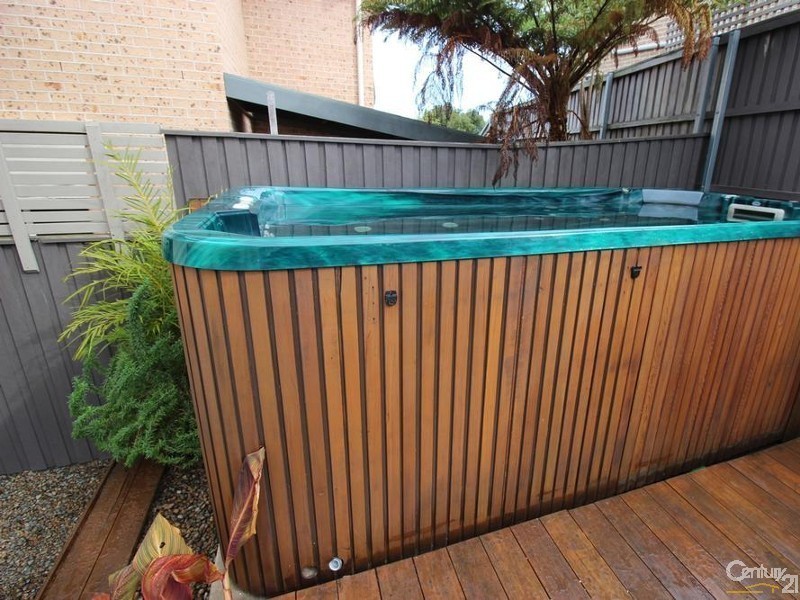 9 Melody Lane, Mount Hutton NSW 2290