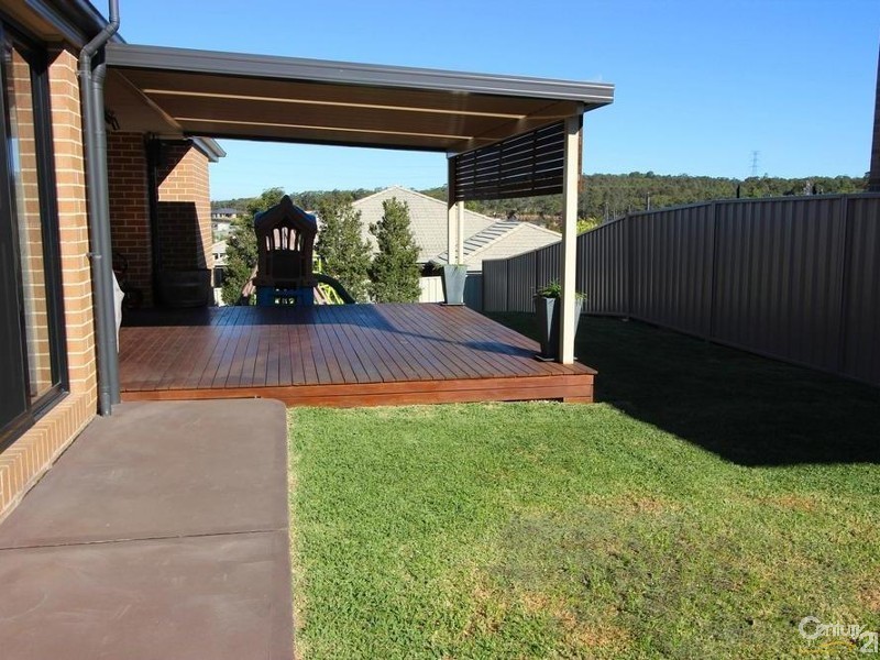 7 Woodbridge Drive, Cameron Park NSW 2285