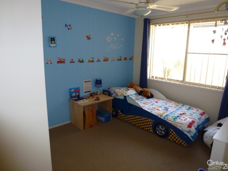 7 Hannah Street, Cameron Park NSW 2285