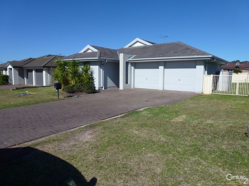 20 Lakeaire Circuit, Cameron Park NSW 2285