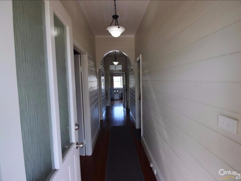 8 Carrington Street, West Wallsend NSW 2286