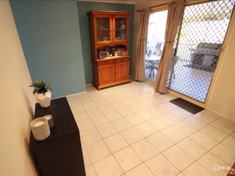 3 Aster Close, Cameron Park NSW 2285