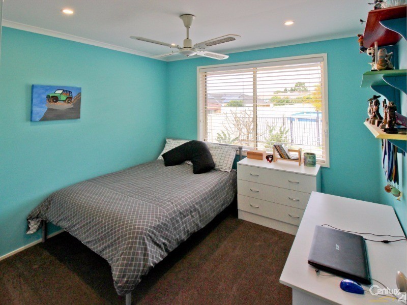 3 Aster Close, Cameron Park NSW 2285