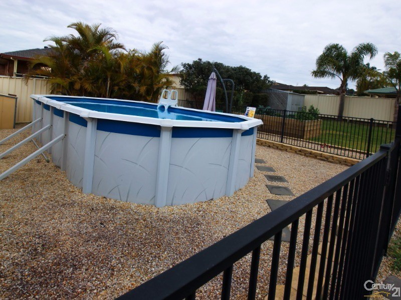 3 Aster Close, Cameron Park NSW 2285