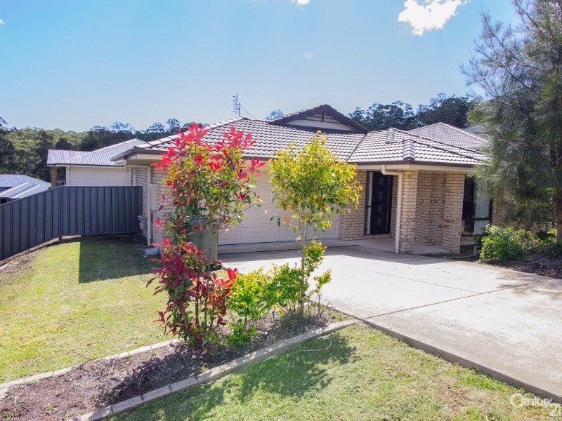 11 Raleigh Street, Cameron Park NSW 2285