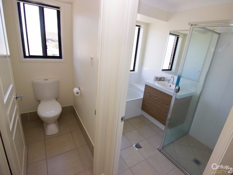 11 Raleigh Street, Cameron Park NSW 2285