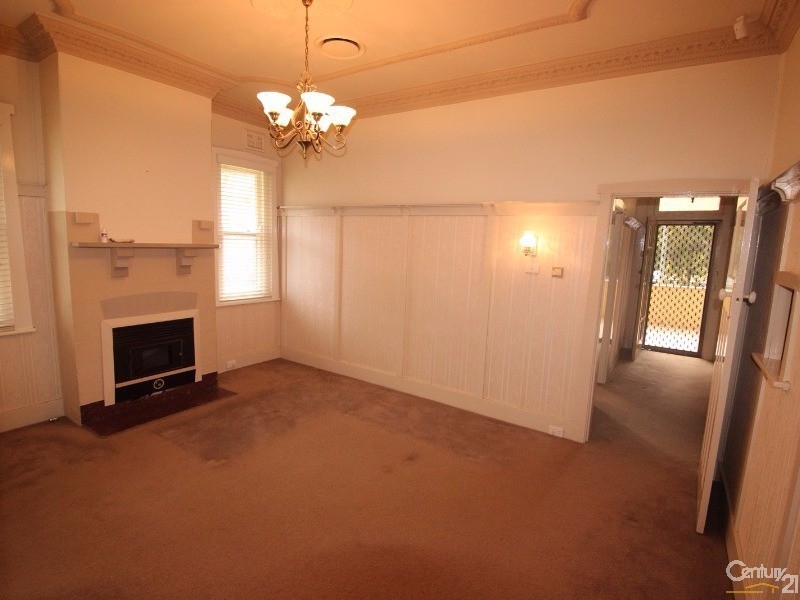 24 Illoura Street, Wallsend NSW 2287