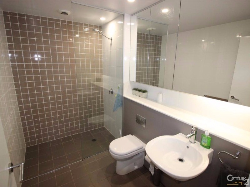 209/4 Honeysuckle Drive, Newcastle NSW 2300