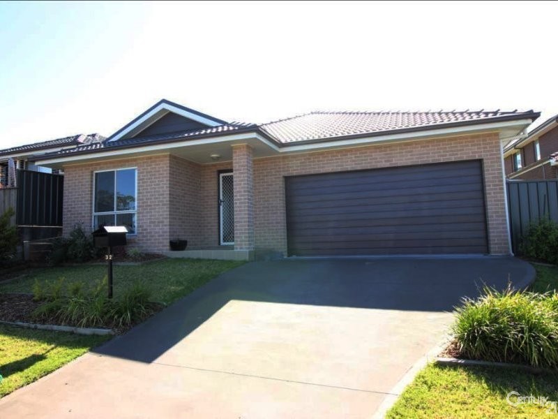 32 Shipley Street, Cameron Park NSW 2285