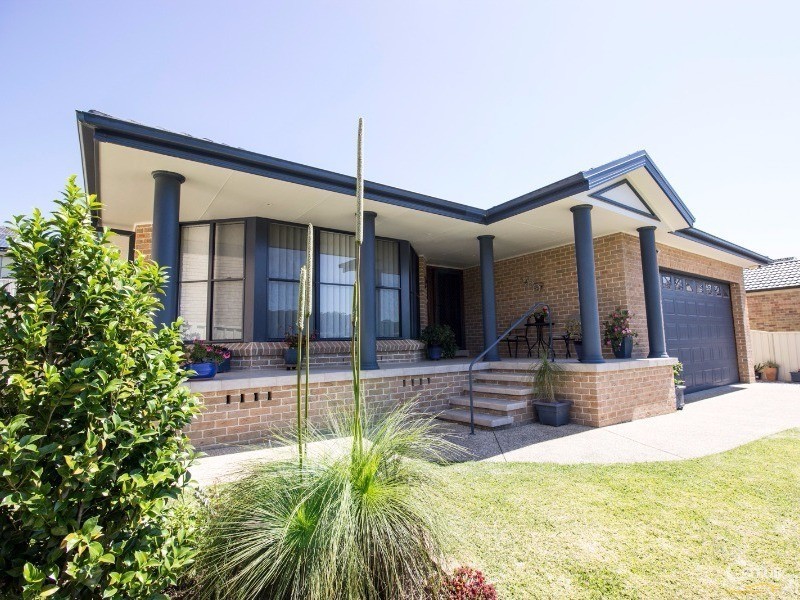 10 Atlas Grove, Cameron Park NSW 2285