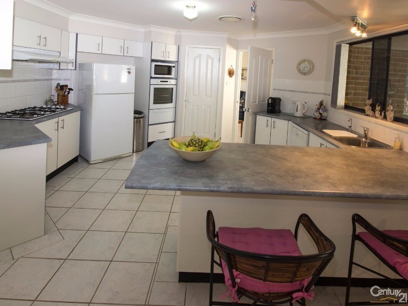 10 Atlas Grove, Cameron Park NSW 2285