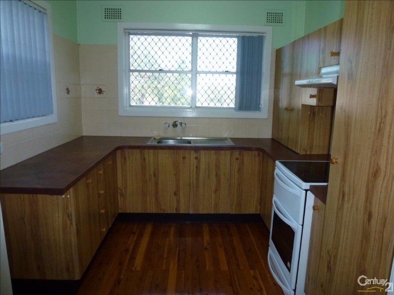 311 Lake Road, Glendale NSW 2285