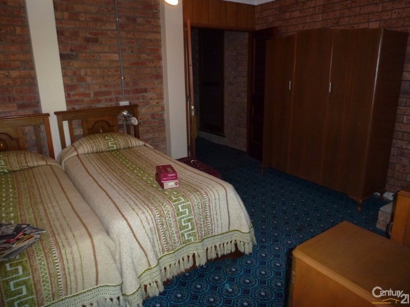 70 Lowry Street, Cardiff NSW 2285