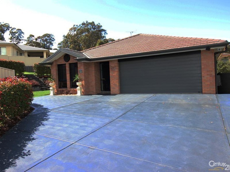 15 Guildford Grove, Cameron Park NSW 2285