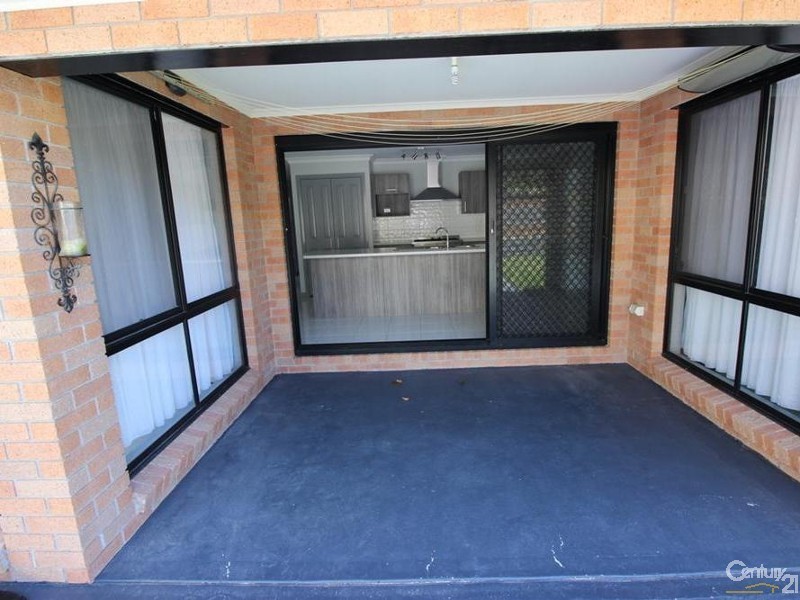 15 Guildford Grove, Cameron Park NSW 2285