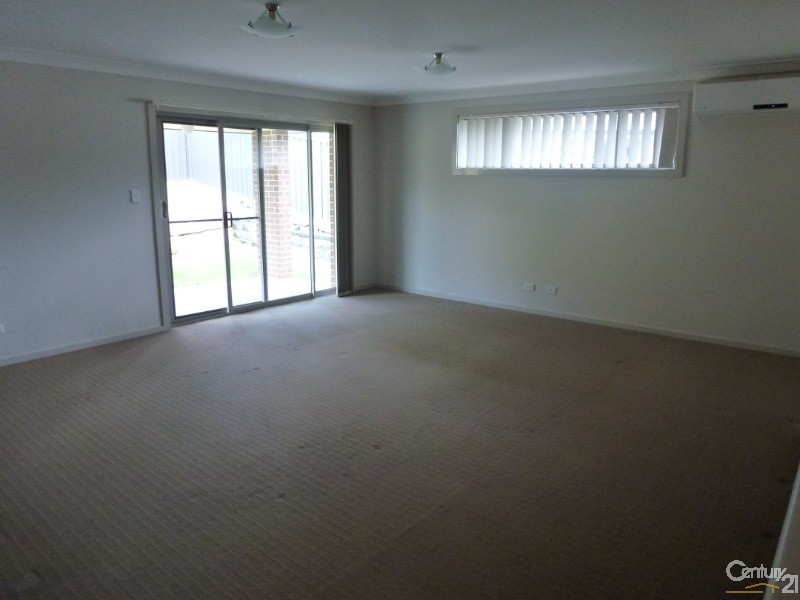 37 Tenyo Street, Cameron Park NSW 2285