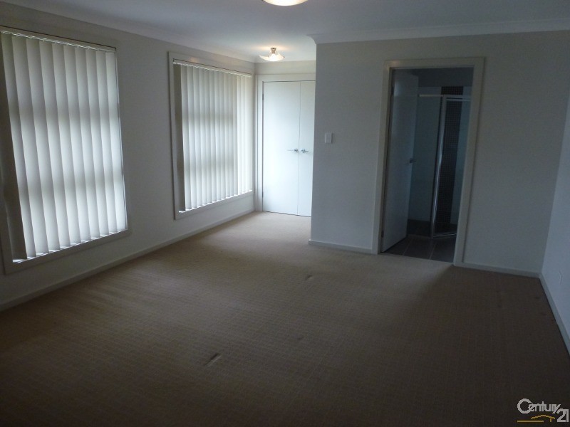 37 Tenyo Street, Cameron Park NSW 2285
