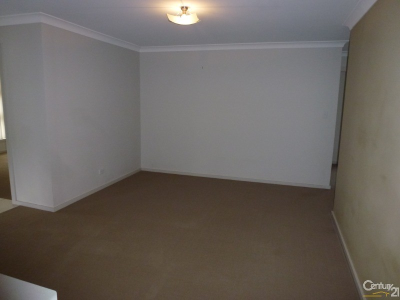 37 Tenyo Street, Cameron Park NSW 2285