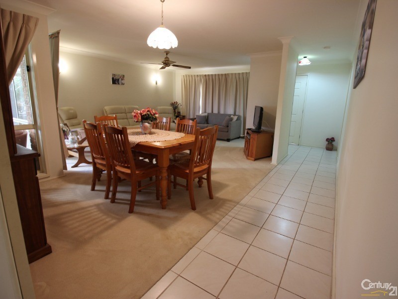 4 Lantana Close, Cameron Park NSW 2285