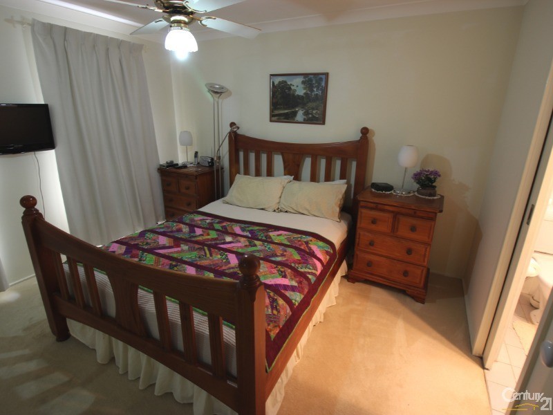 4 Lantana Close, Cameron Park NSW 2285