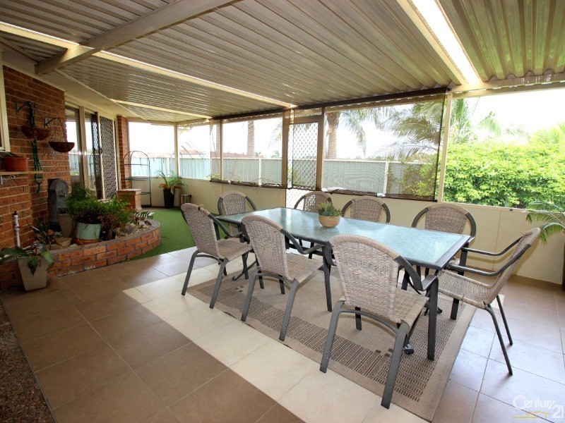 4 Lantana Close, Cameron Park NSW 2285