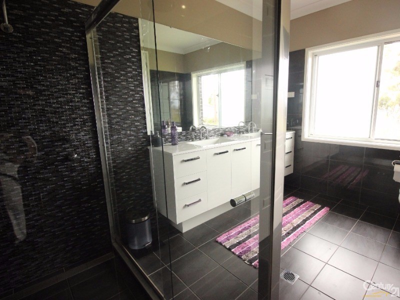 36 Beluga Drive, Cameron Park NSW 2285