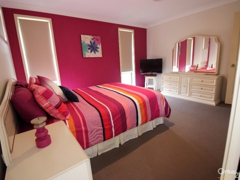 20 St Andrews Way, Fletcher NSW 2287