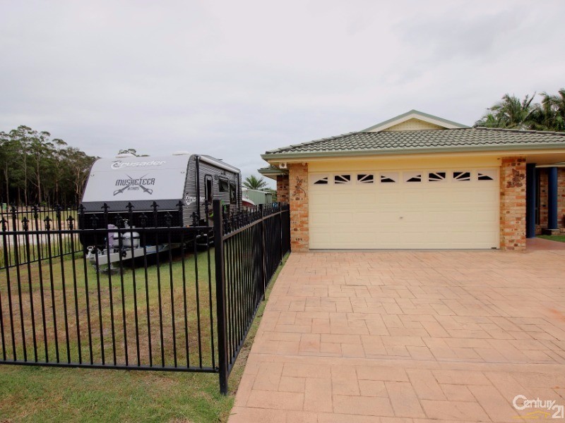 20 St Andrews Way, Fletcher NSW 2287