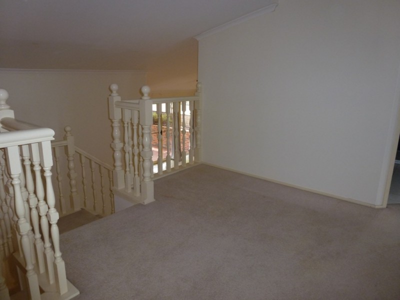 23 Condor Close, Cameron Park NSW 2285