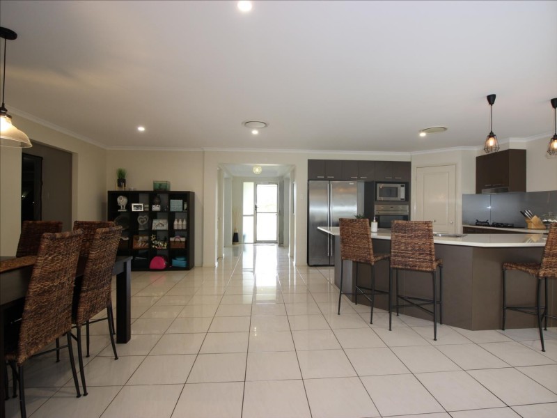 18 Dromedary Street, Cameron Park NSW 2285