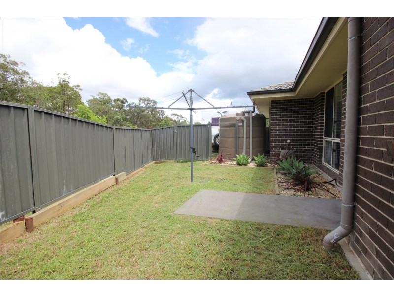 18 Dromedary Street, Cameron Park NSW 2285