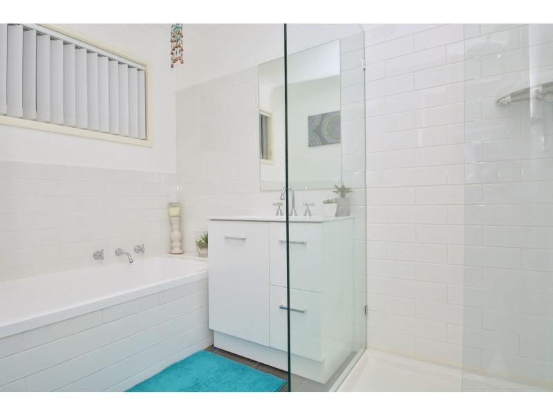 2  Garnier Close, Thornton NSW 2322