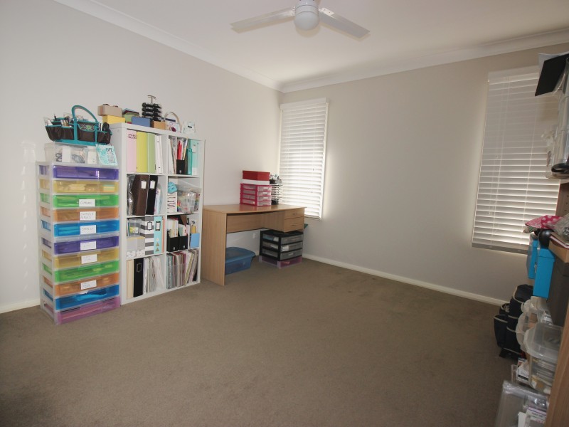 172 Northlakes Drive, Cameron Park NSW 2285