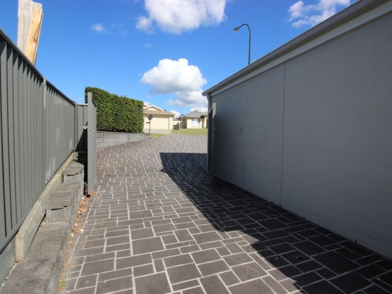 172 Northlakes Drive, Cameron Park NSW 2285