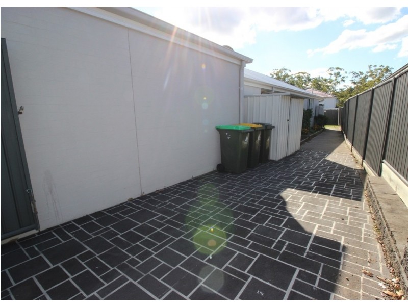 172 Northlakes Drive, Cameron Park NSW 2285