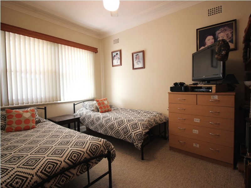 5 Bonarius Street, Edgeworth NSW 2285